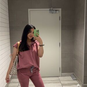 Mauve Figs Scrub Set